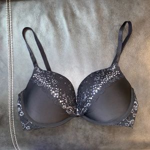 Victoria’s Secret, Padded Demi, 34D
